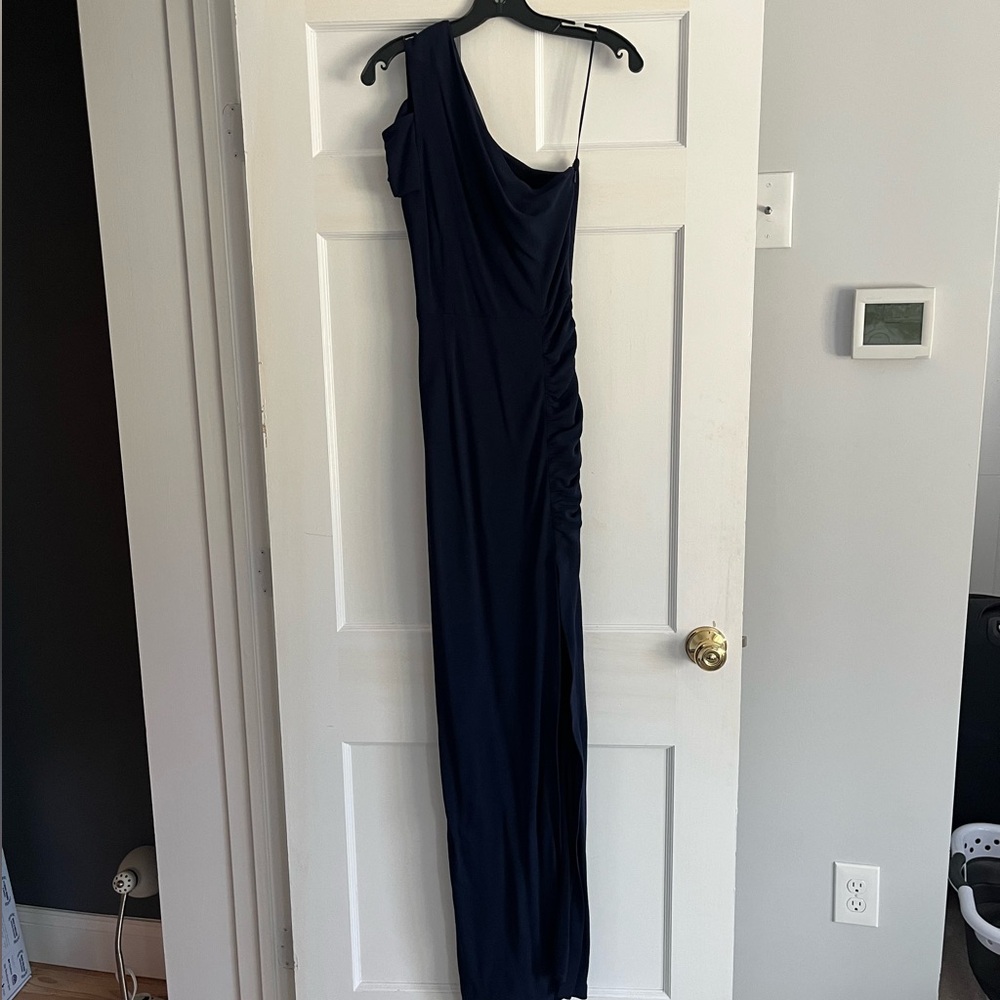 One shoulder navy gown